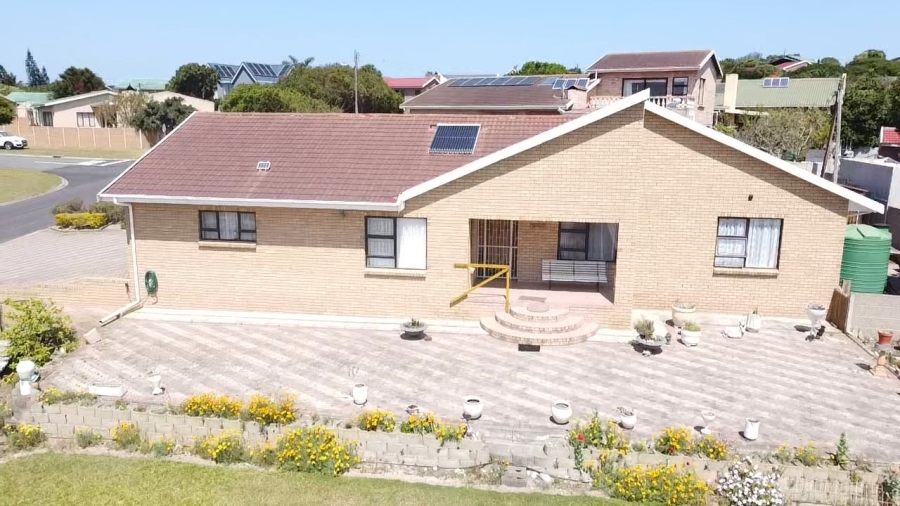 3 Bedroom Property for Sale in Fraaiuitsig Western Cape